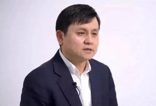 张文宏被AI合成带货，一场科技与医学的交融之旅_精密解答