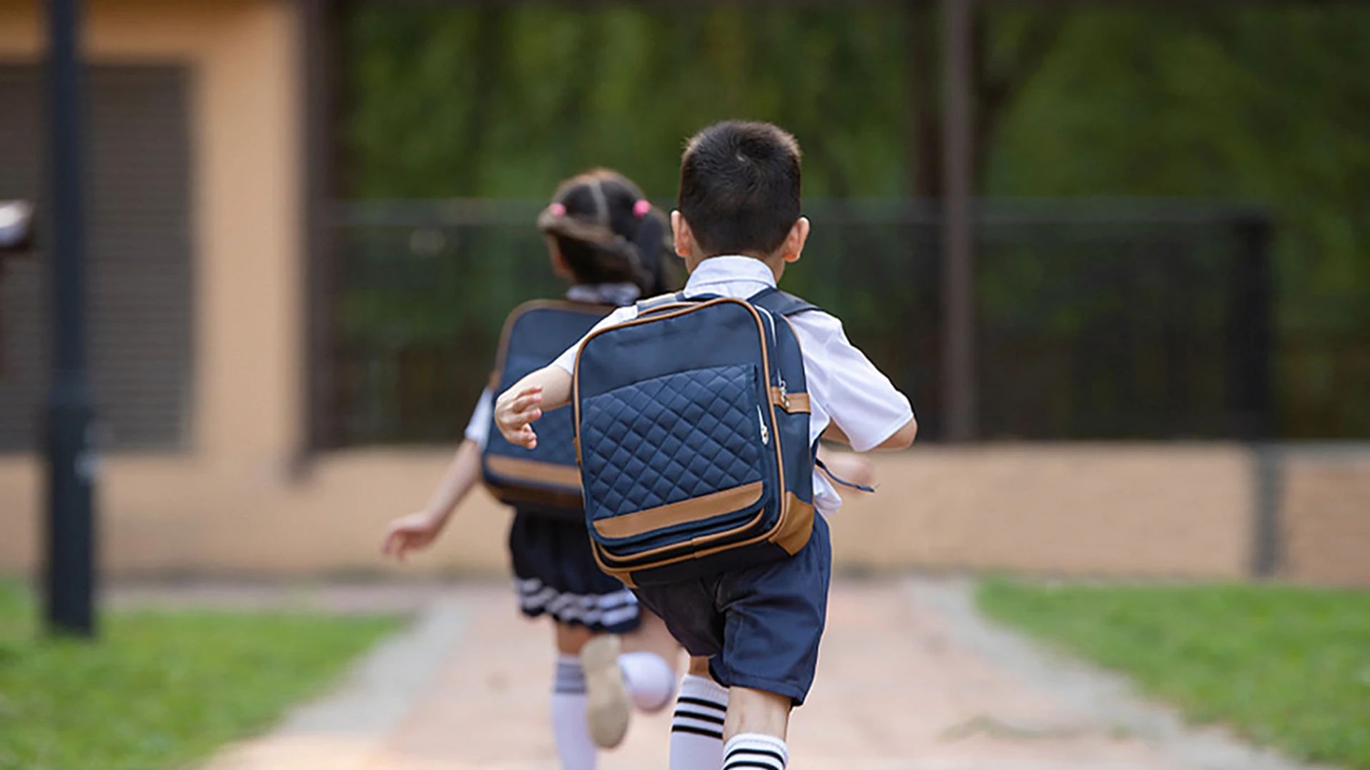 请跑腿送孩子上学