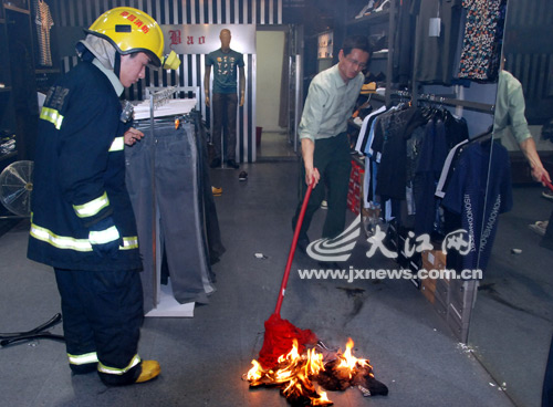 烟花炸响干洗店的警示之歌