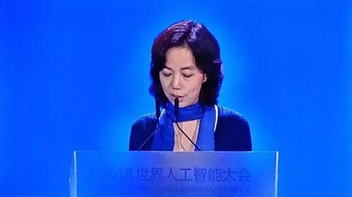 AI教母李飞飞揭秘现代AI三大支柱，引领未来科技浪潮的关键力量！